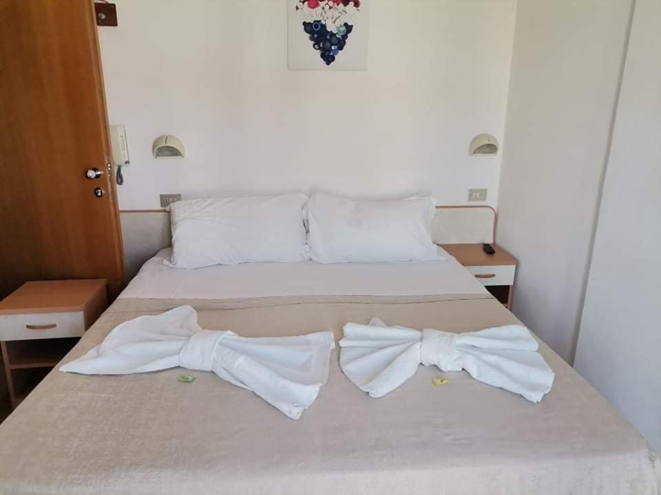 Hotel Alex 里米尼 外观 照片